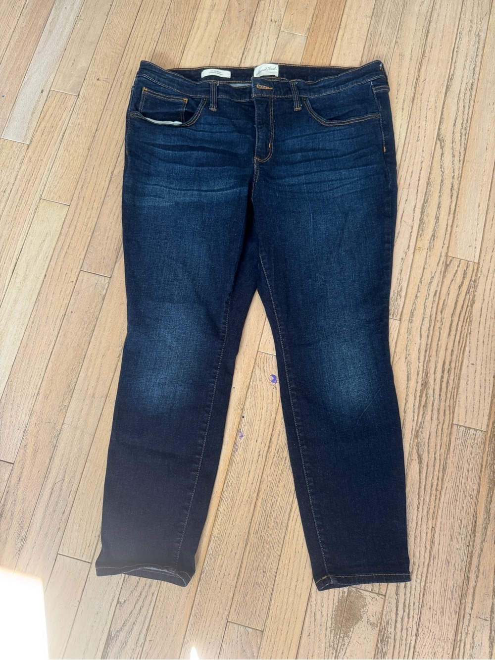 Universal Thread Mid Rise Skinny Dark Wash Jeans 16/33S